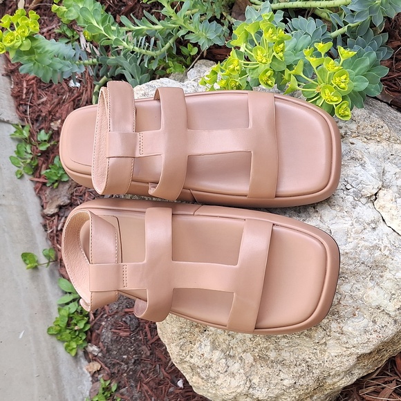 Jeffrey Campbell Bolo Low-Wedge Sandals Size 8 - Picture 3 of 9